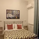 Titi Rooms
